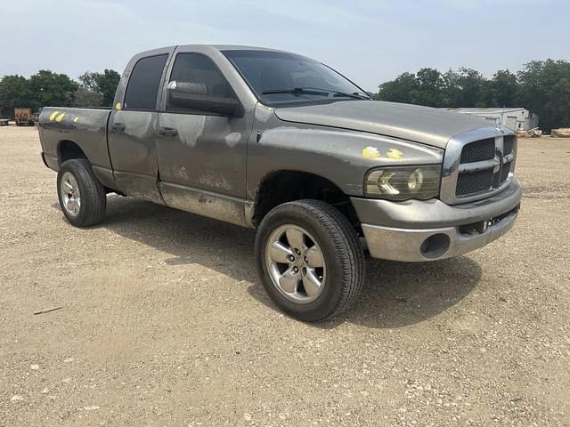 Image of Dodge Ram 1500 equipment image 4
