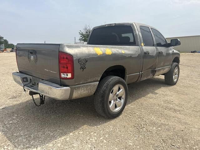 Image of Dodge Ram 1500 equipment image 3