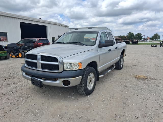 Image of Dodge Ram 1500 equipment image 2