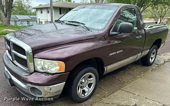 2005 Dodge Ram 1500 Equipment Image0