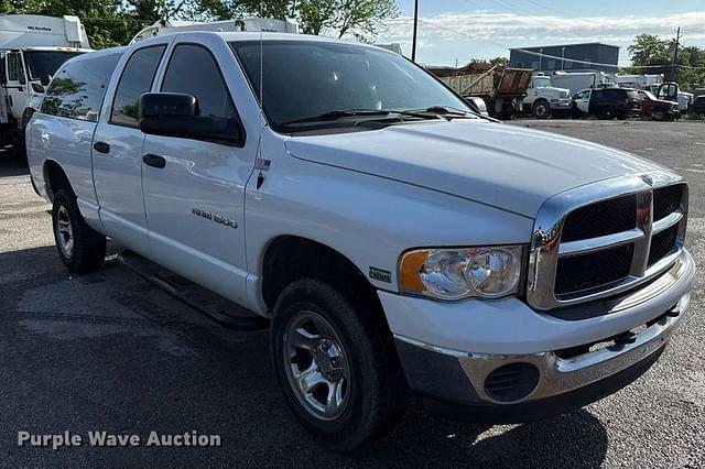Image of Dodge Ram 1500 equipment image 2