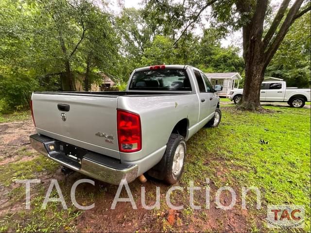 Image of Dodge Ram 1500 equipment image 4