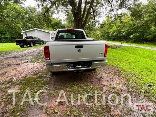 Image of Dodge Ram 1500 equipment image 3