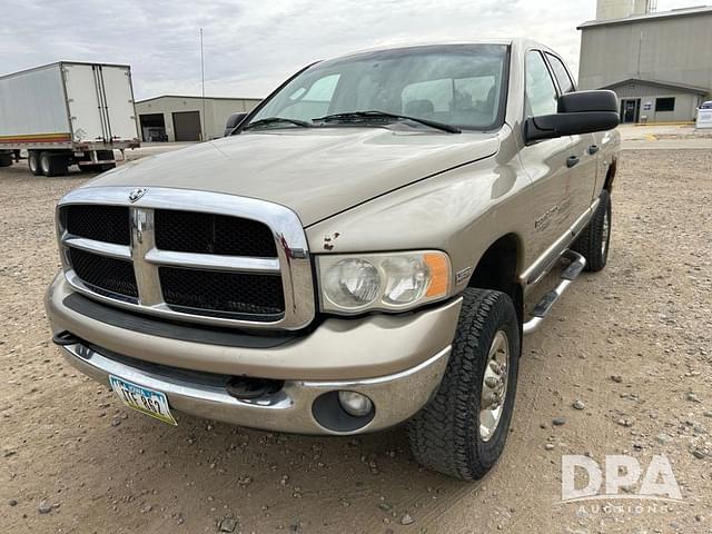 Image of Dodge Ram 2500 equipment image 2