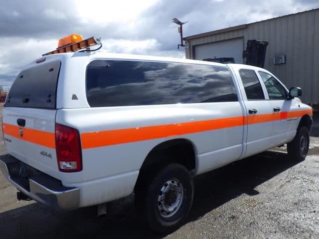 Image of Dodge Ram 2500 equipment image 2