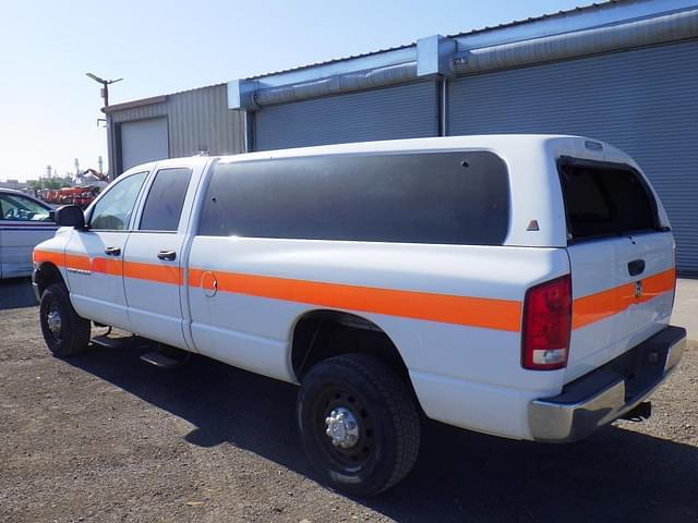 Image of Dodge Ram 2500 equipment image 4