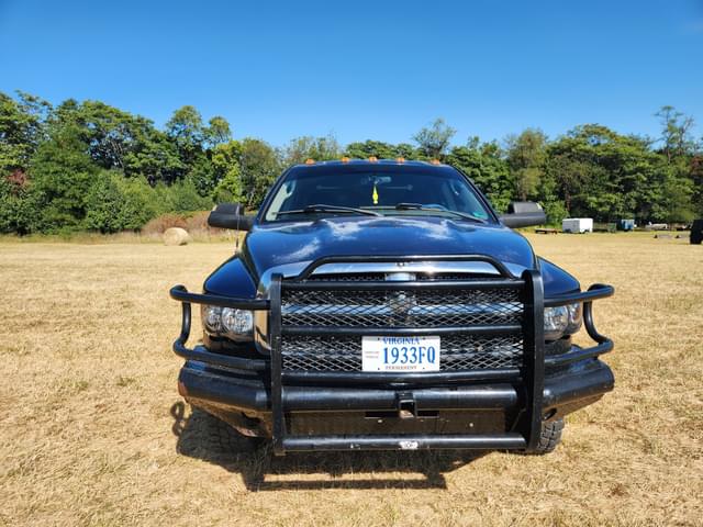 Image of Dodge Ram 2500 equipment image 2