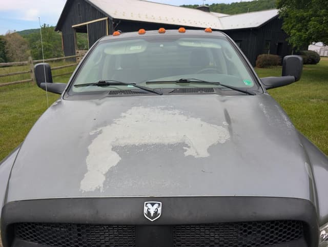 Image of Dodge Ram 2500 equipment image 3