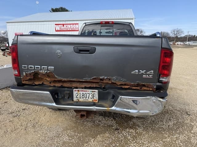 Image of Dodge Ram 2500 equipment image 4