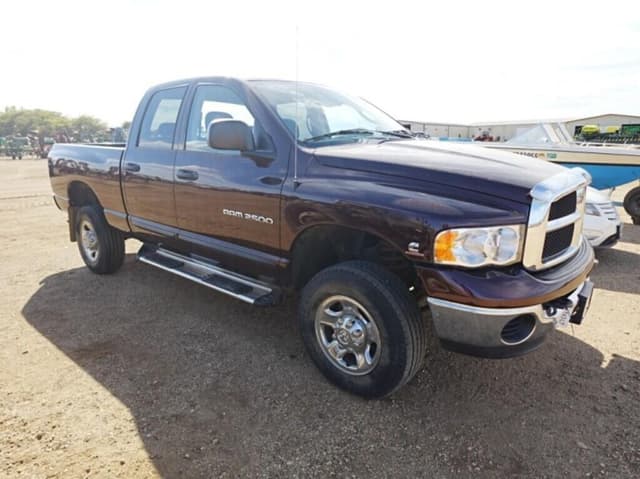 Image of Dodge Ram 2500 equipment image 2