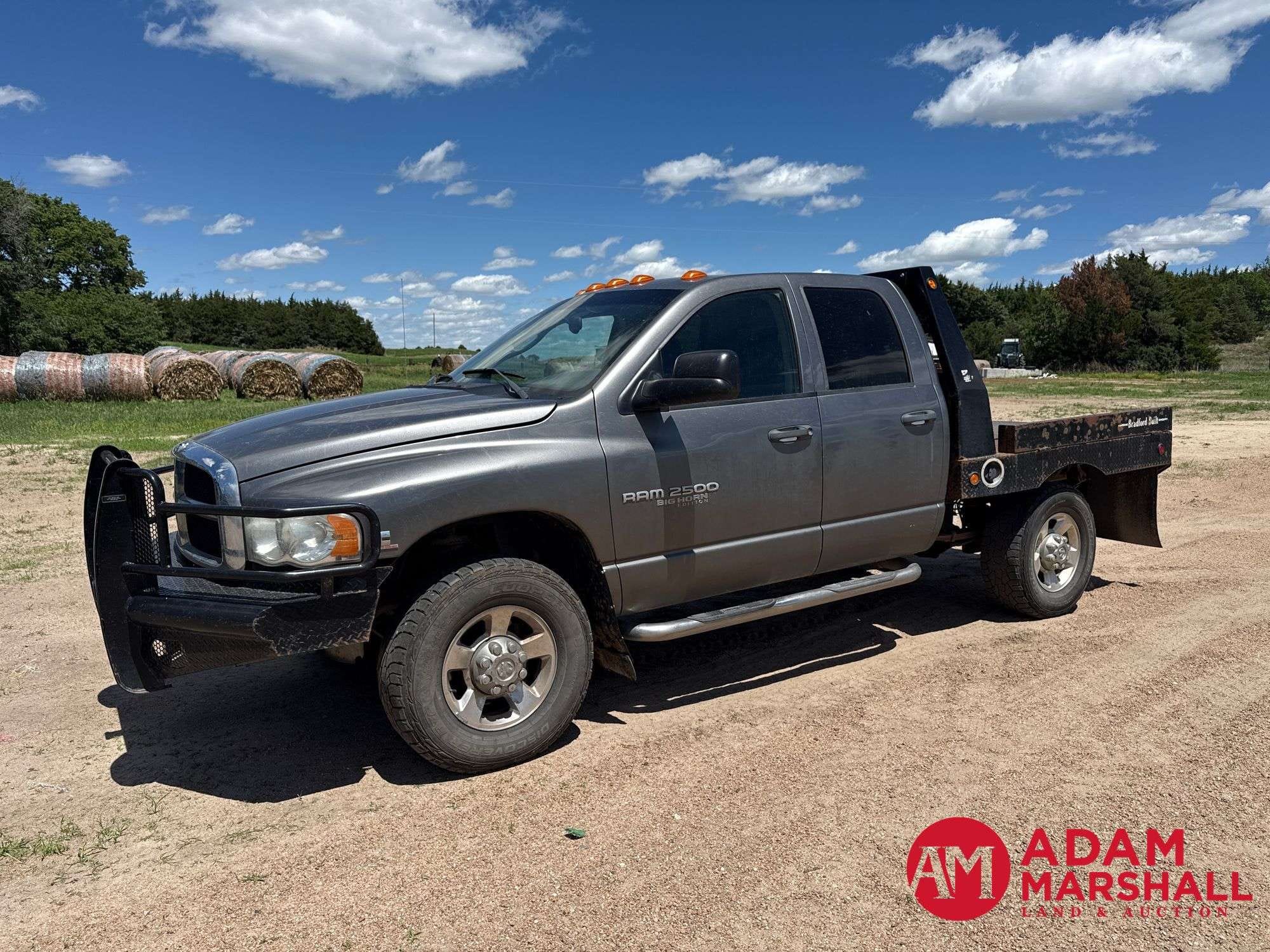 2005 Dodge Ram 2500 Equipment Image0