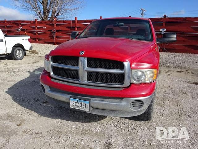 Image of Dodge Ram 2500 equipment image 2