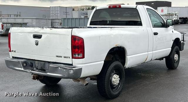 Image of Dodge Ram 2500 equipment image 4