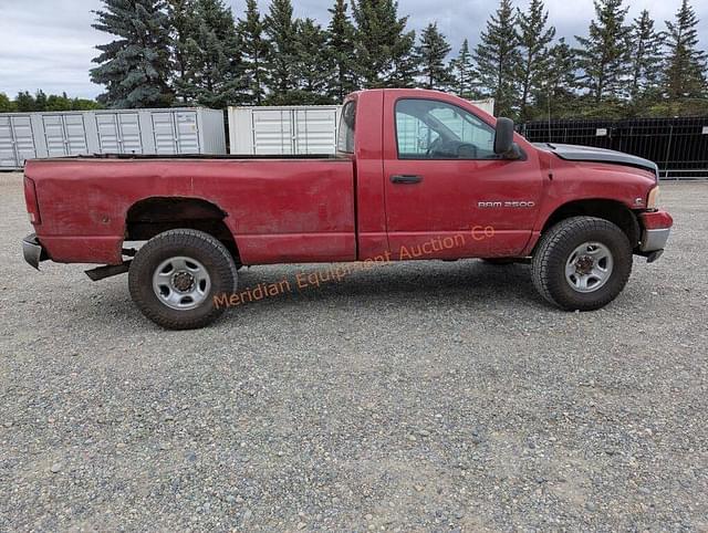 Image of Dodge Ram 2500 equipment image 3