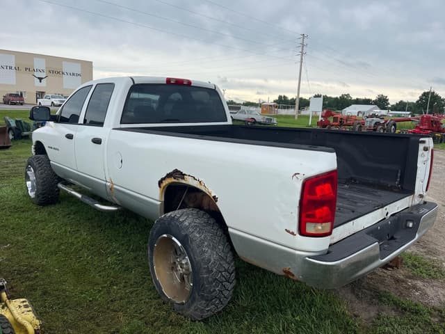 Image of Dodge Ram 3500 equipment image 4