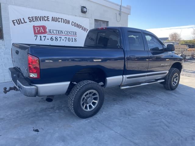 Image of Dodge Ram 3500 equipment image 2