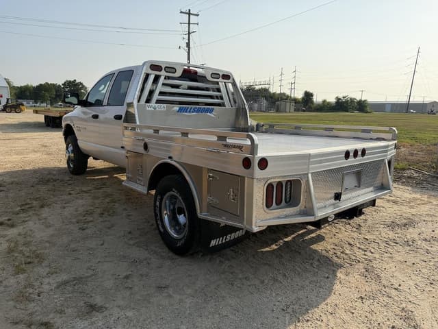 Image of Dodge Ram 3500 equipment image 3