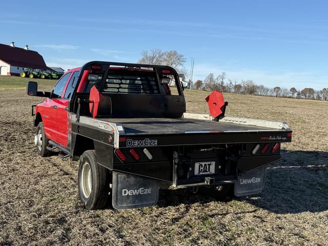 Image of Dodge Ram 3500 equipment image 3