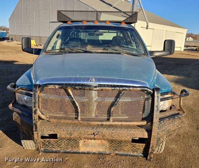 Image of Dodge Ram 3500 equipment image 1