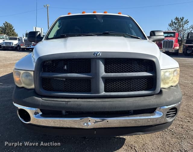 Image of Dodge Ram 3500 equipment image 1