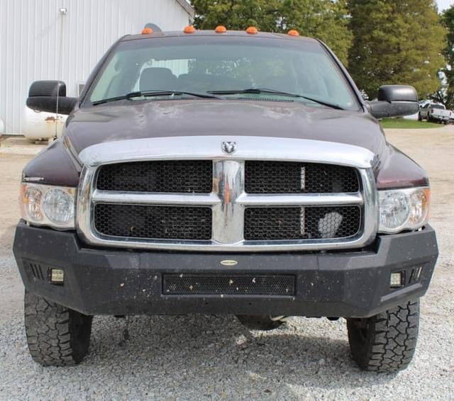 Image of Dodge Ram 3500 equipment image 4