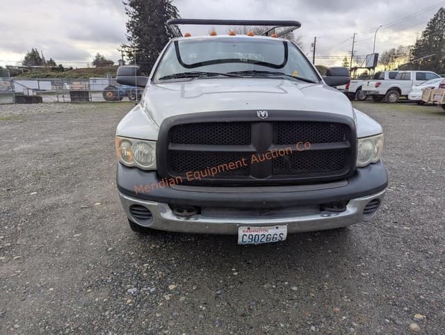 Image of Dodge Ram 3500 equipment image 2