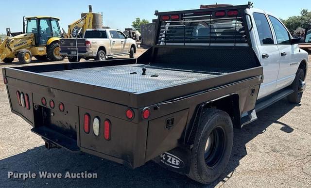 Image of Dodge Ram 3500 equipment image 4