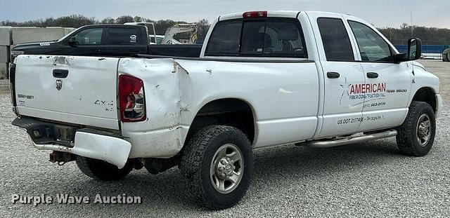Image of Dodge Ram 3500 equipment image 4