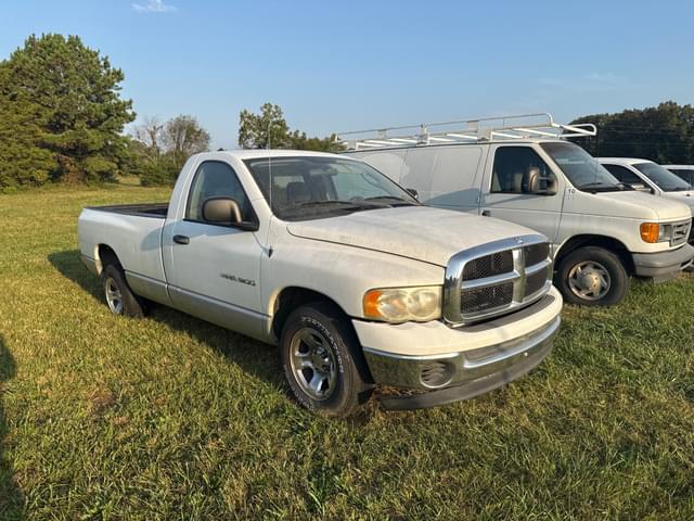 Image of Dodge Ram 1500 equipment image 2