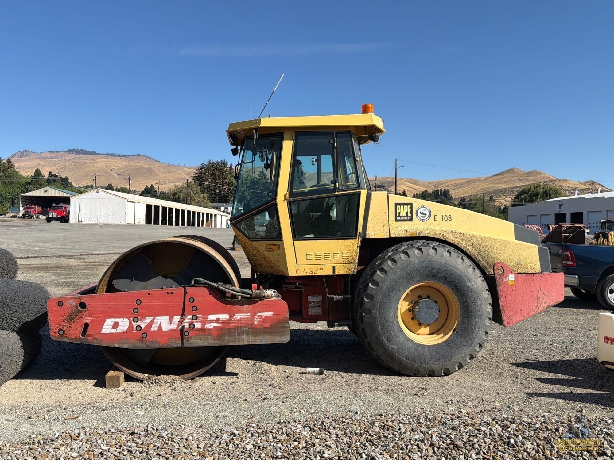 2005 DYNAPAC CA362D Equipment Image0