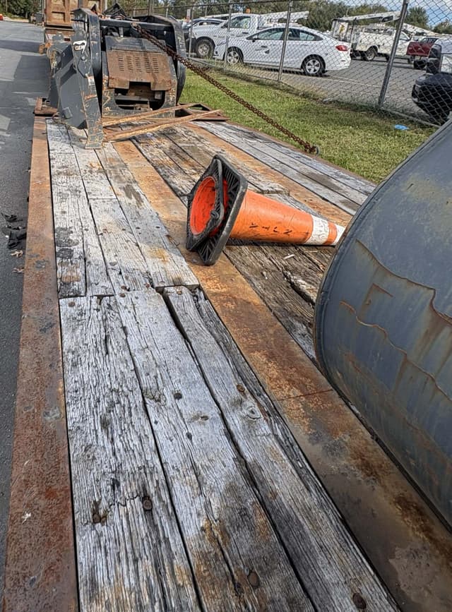 Image of Etnyre Blackhawk equipment image 3