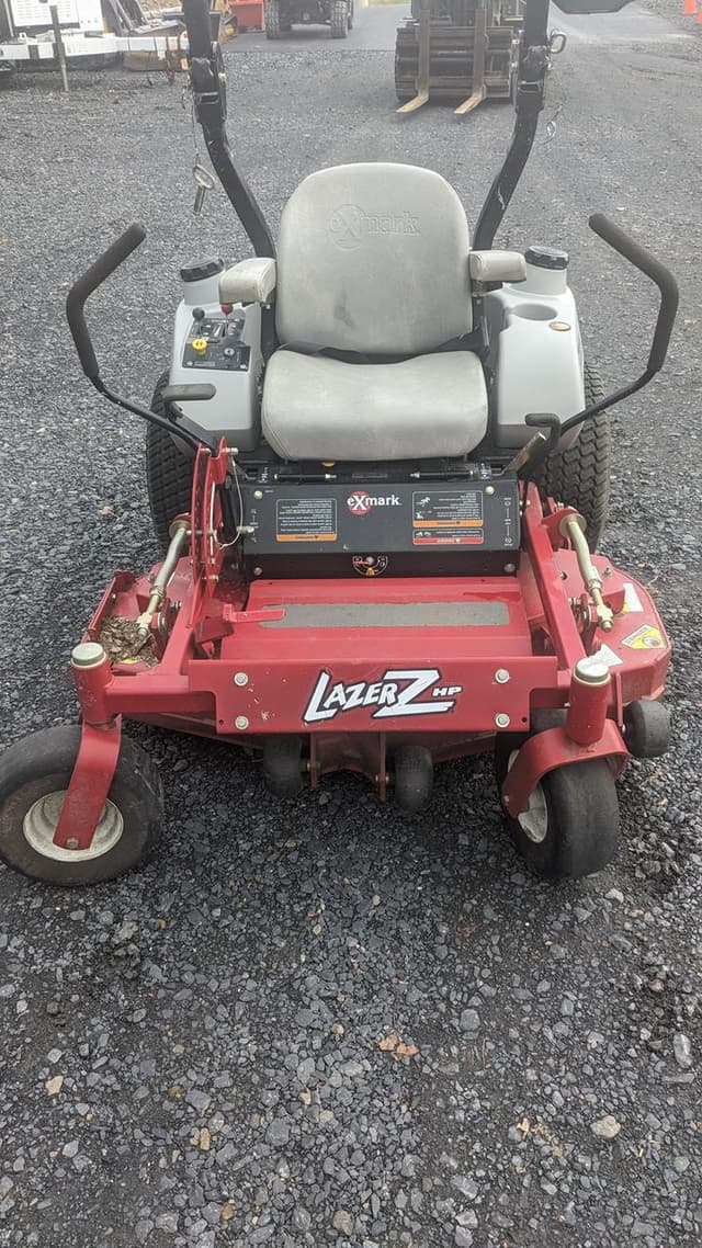 Image of Exmark Lazer Z equipment image 1
