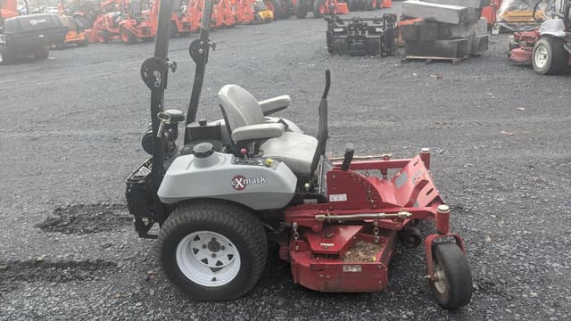 Image of Exmark Lazer Z equipment image 2