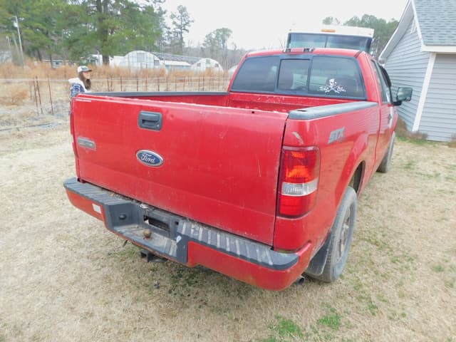 Image of Ford F-150 equipment image 2