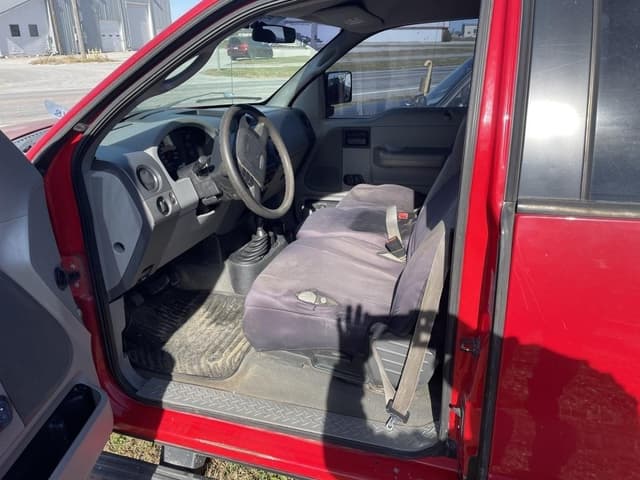 Image of Ford F-150 equipment image 4