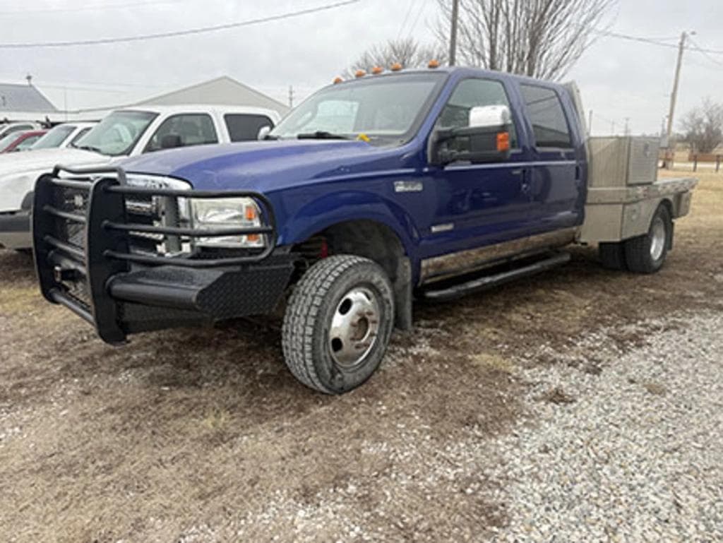 Image of Ford F-350 Primary image