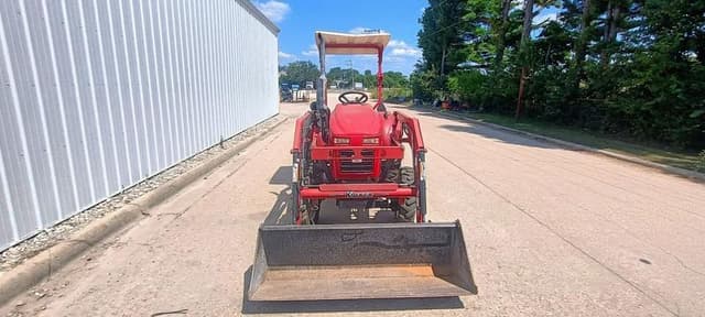 Image of Farm Pro 2425 equipment image 1