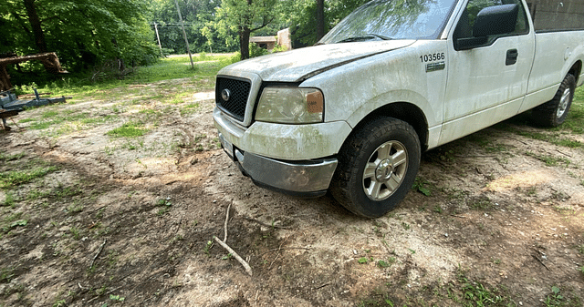 Image of Ford F-150 equipment image 1