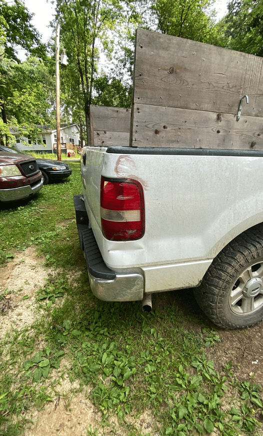 Image of Ford F-150 equipment image 3