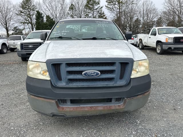 Image of Ford F-150 equipment image 2