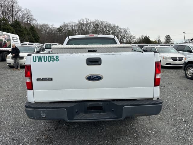 Image of Ford F-150 equipment image 4