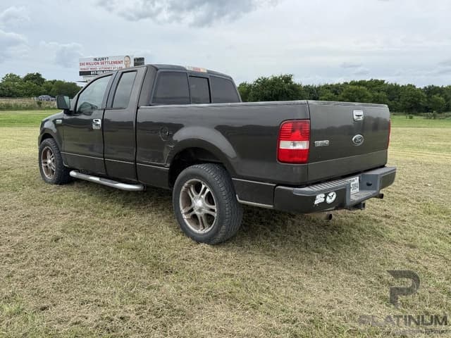 Image of Ford F-150 equipment image 2