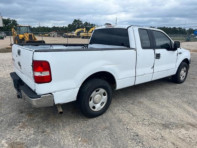 Image of Ford F-150 equipment image 3