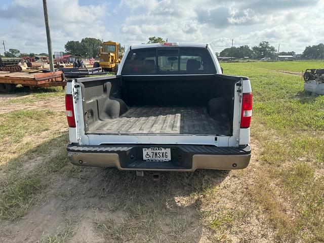 Image of Ford F-150 equipment image 2