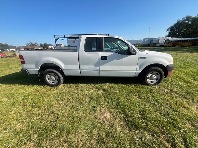 Image of Ford F-150 equipment image 4