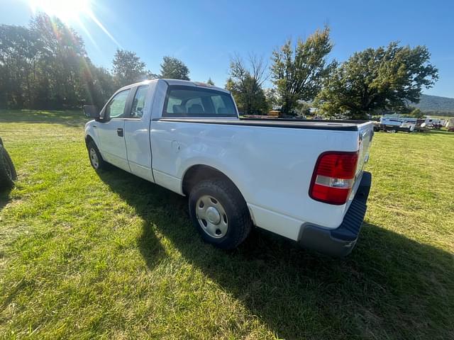 Image of Ford F-150 equipment image 1