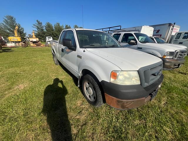 Image of Ford F-150 equipment image 3