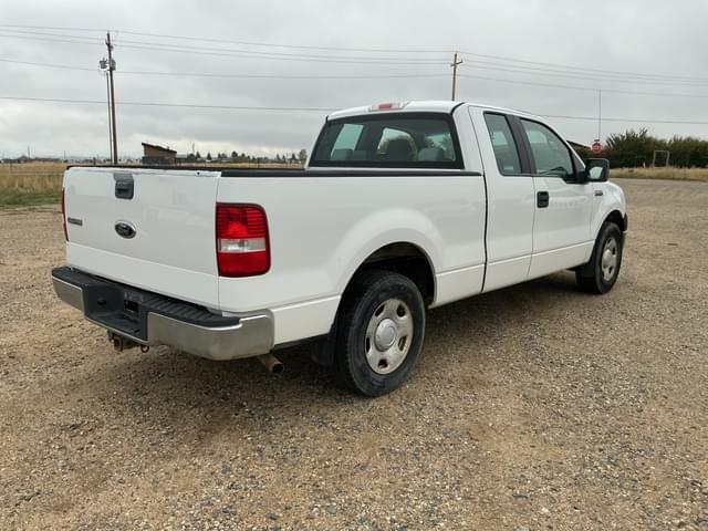 Image of Ford F-150 equipment image 4