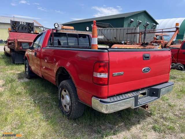 Image of Ford F-150 equipment image 2