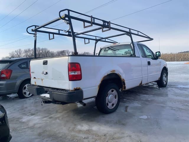 Image of Ford F-150 equipment image 3